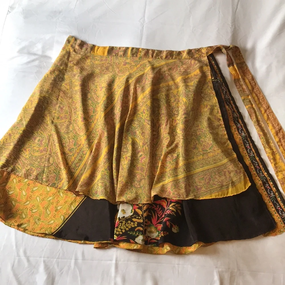 Jedzebel Silk Sari Magic Skirt Wrap - Picture 6 of 16